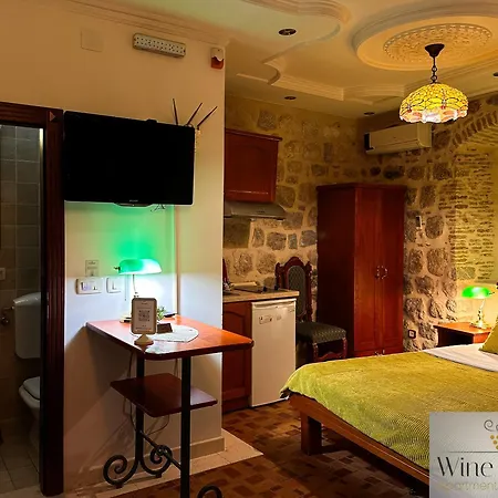 Apartments Wine House Old Town Kotor Exterior photo