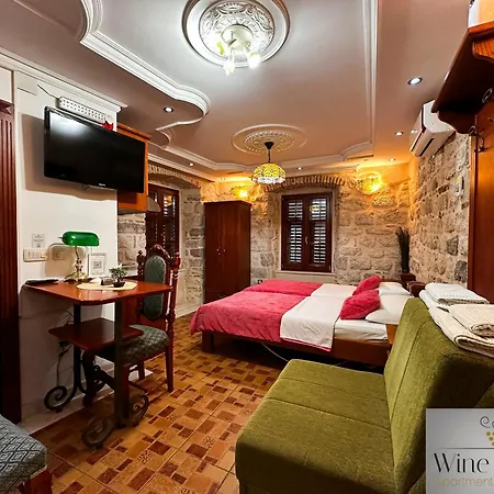 Apartments Wine House Old Town Kotor Exterior photo