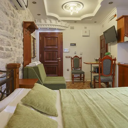 Apartments Wine House Old Town Kotor Exterior photo