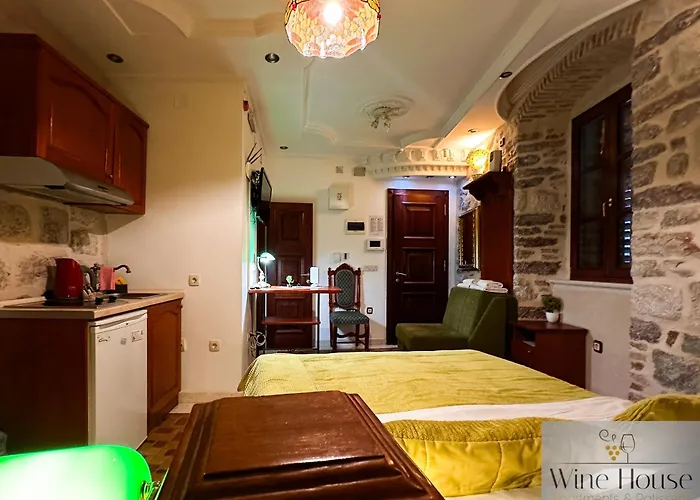 Apartments Wine House Old Town