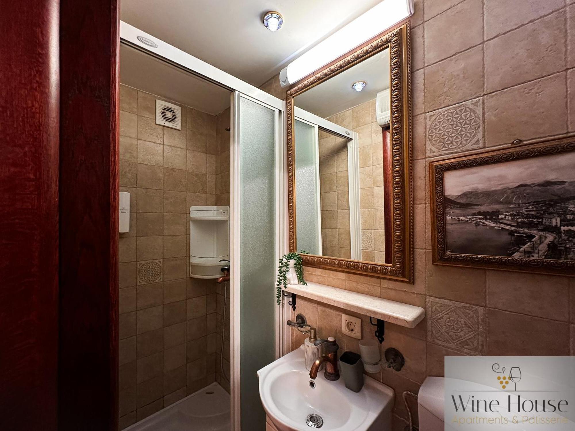 Wine House Old Town Apartment Kotor