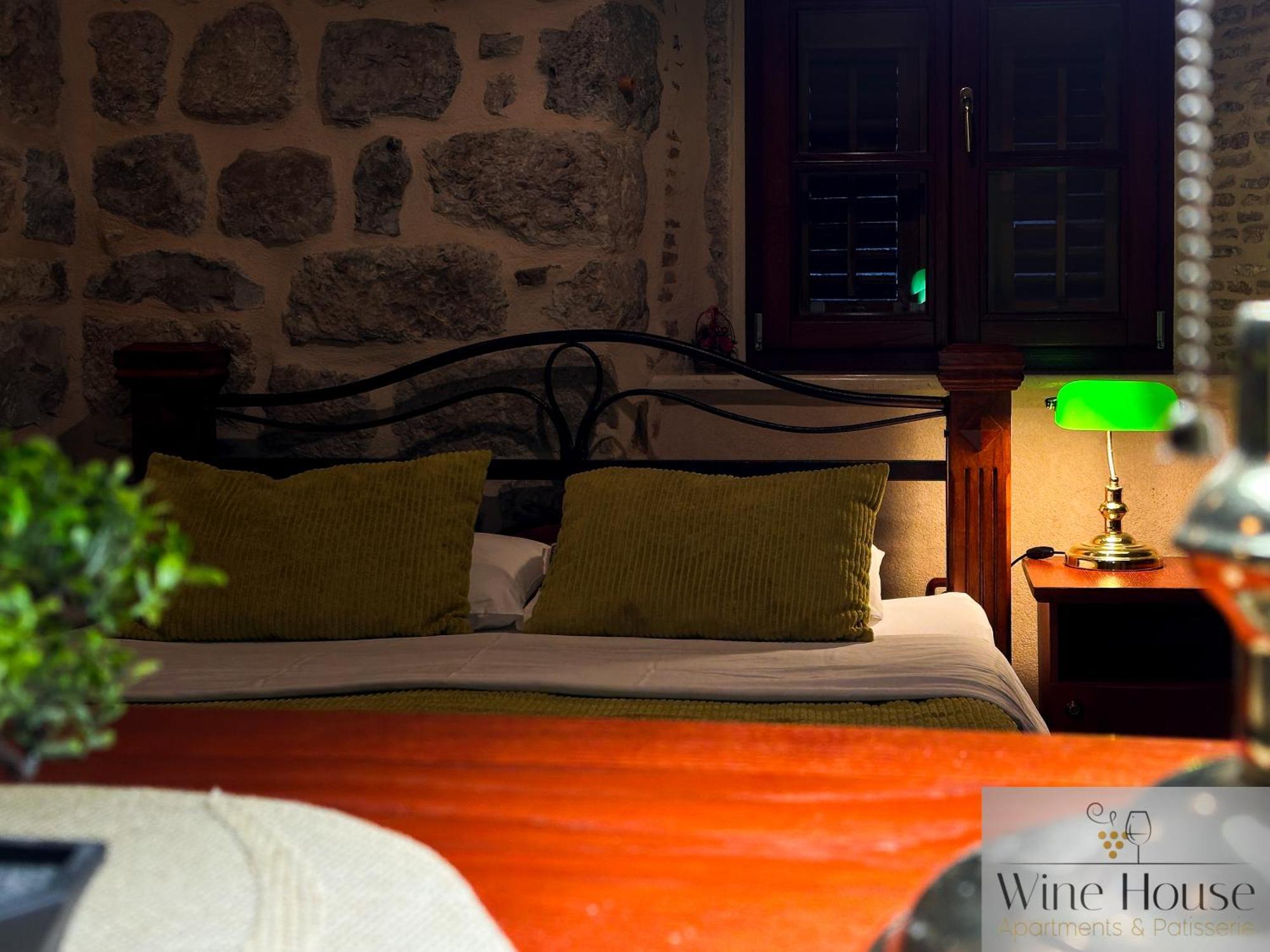 Wine House Old Town