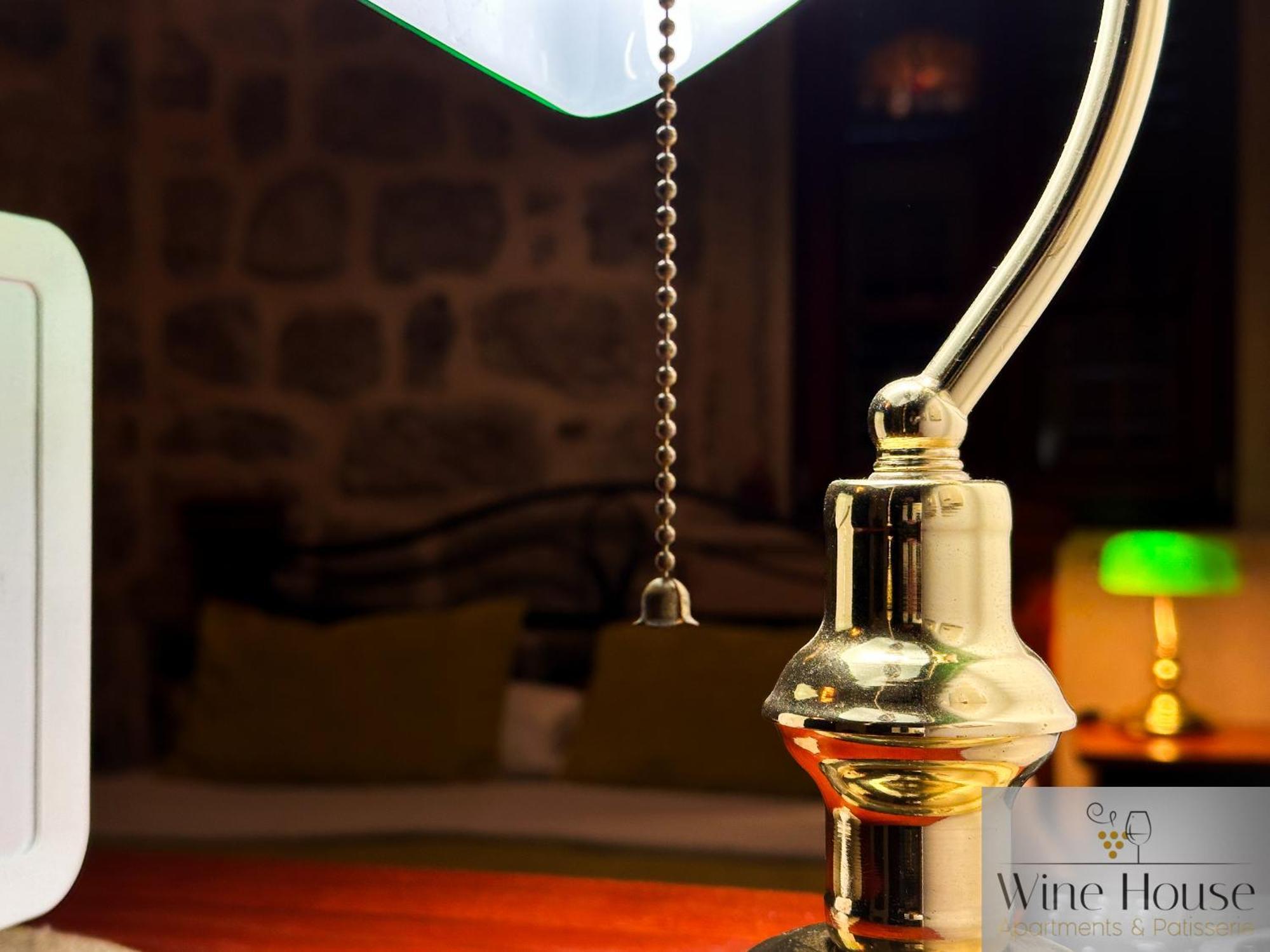 Wine House Old Town Apartment
