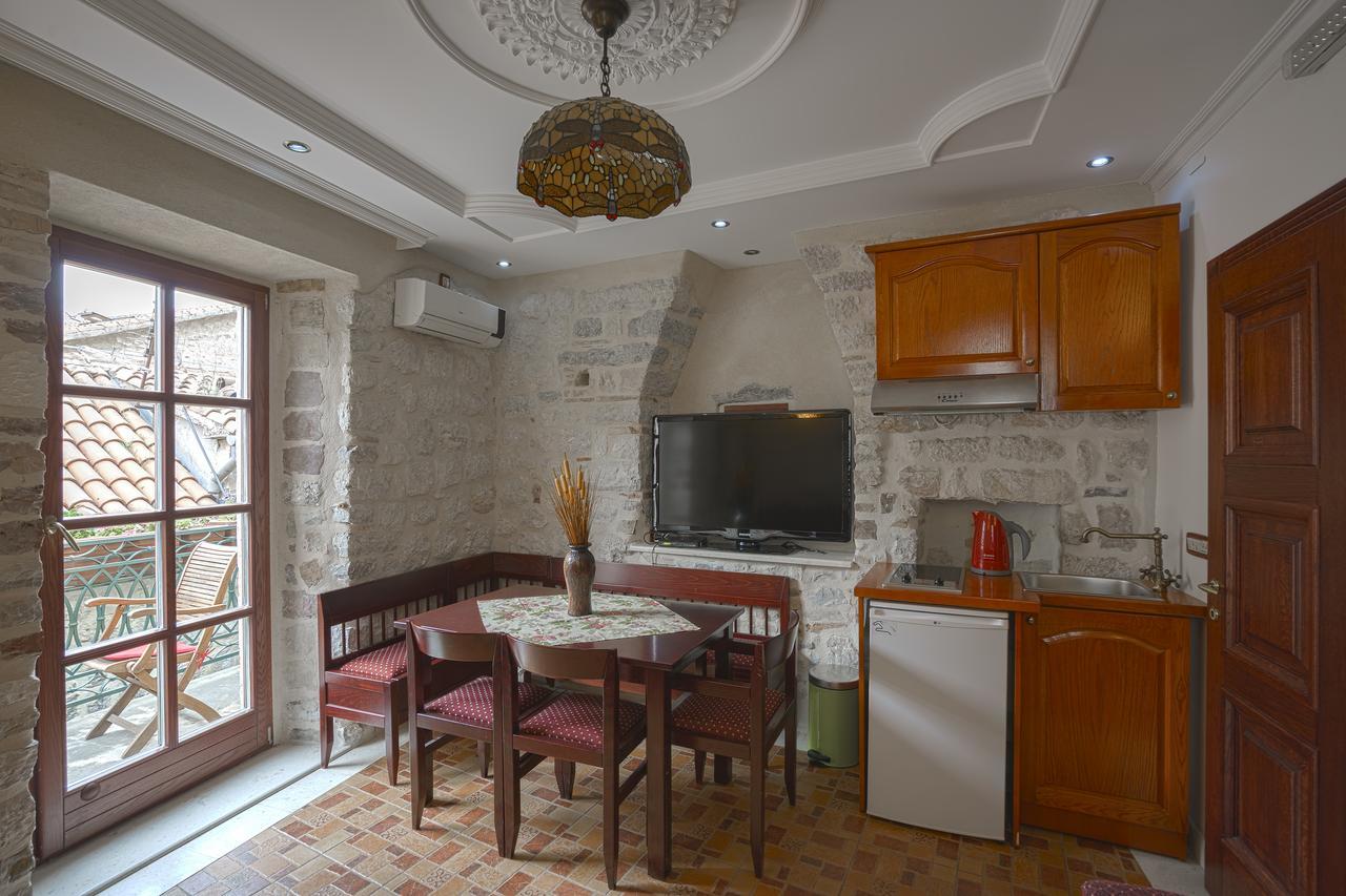 Wine House Old Town Kotor